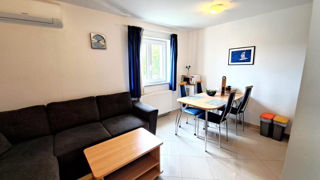 Apartments Kay บัชกา ภายนอก รูปภาพ